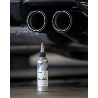CarPro MetalliCut all metal polishing compound
